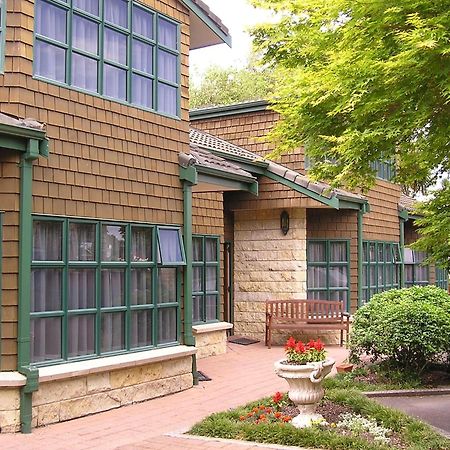 Cambridge Mews Motel Экстерьер фото