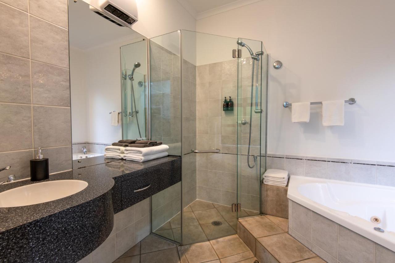 Cambridge Mews Motel Экстерьер фото