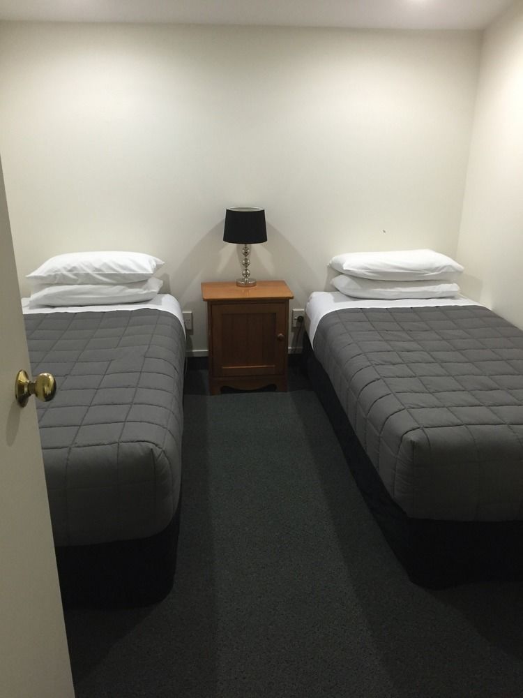 Cambridge Mews Motel Экстерьер фото