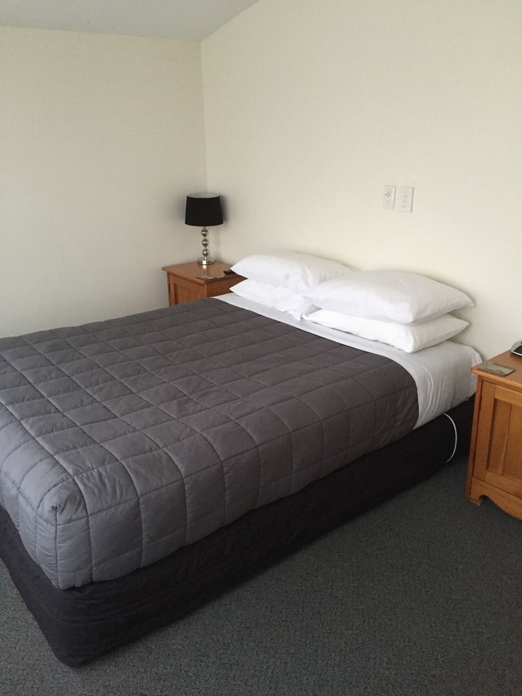 Cambridge Mews Motel Экстерьер фото