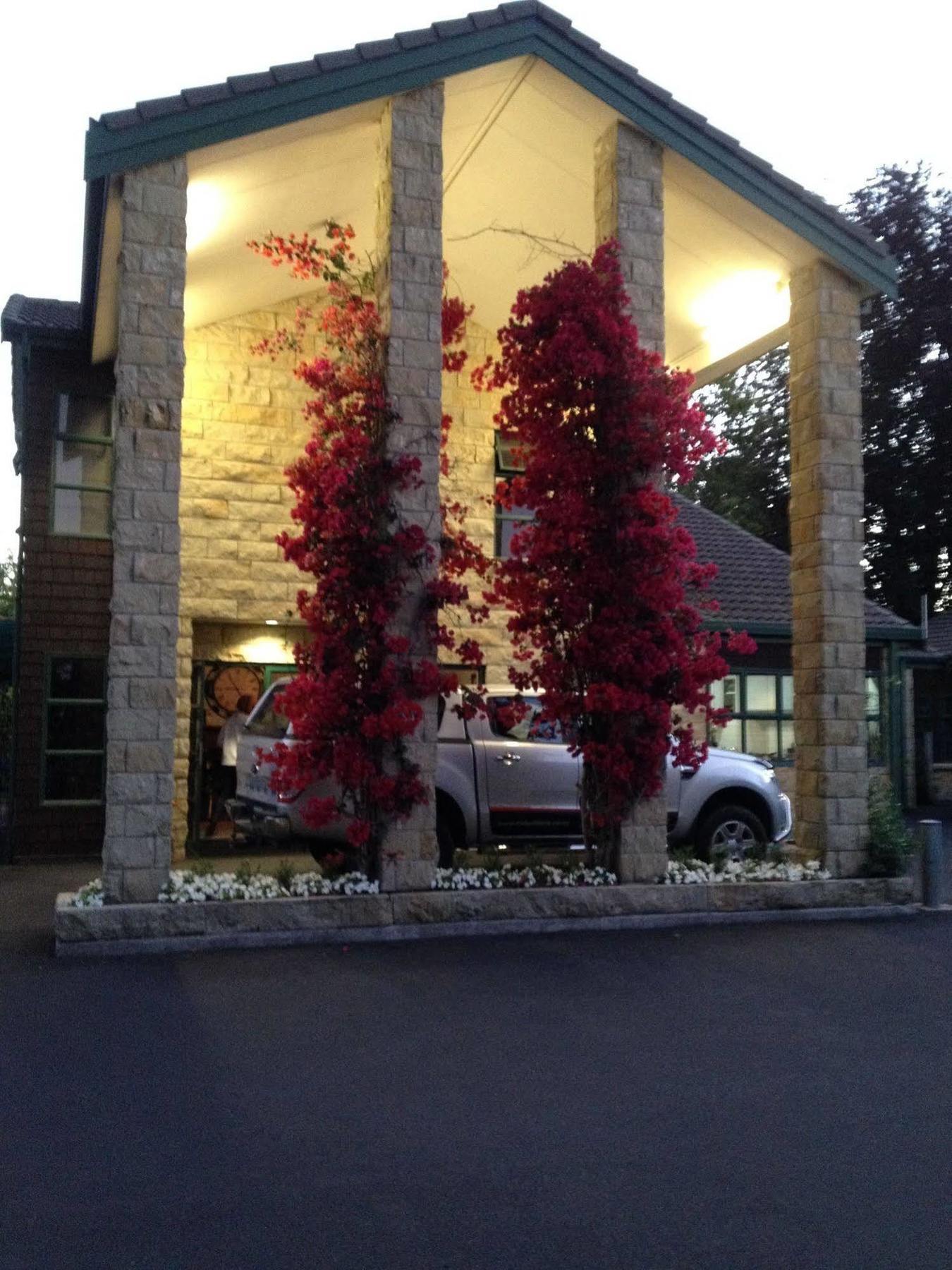Cambridge Mews Motel Экстерьер фото
