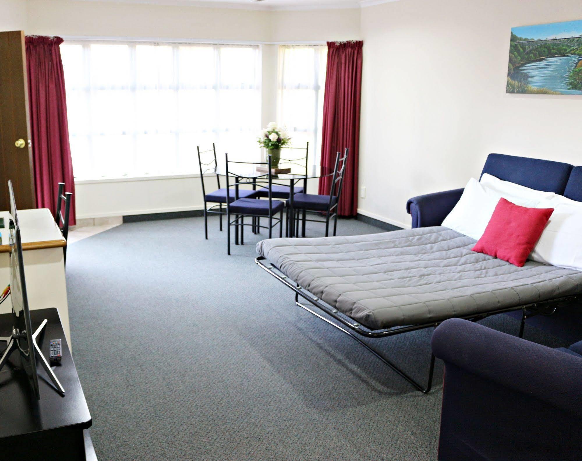 Cambridge Mews Motel Экстерьер фото