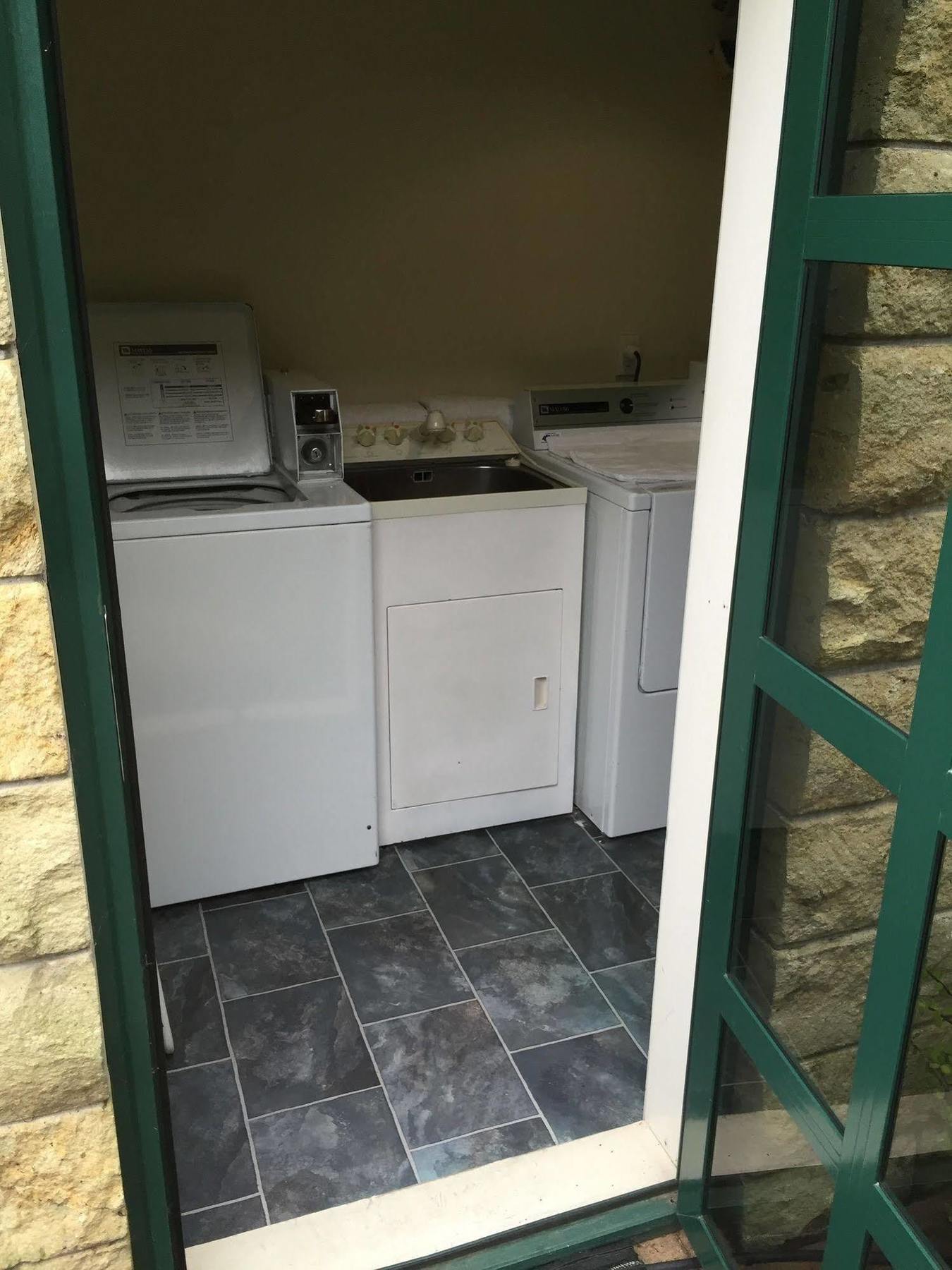 Cambridge Mews Motel Экстерьер фото